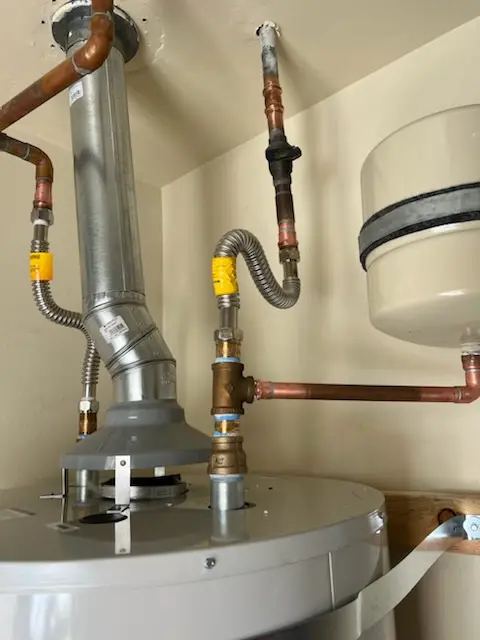 Water heater installation and plumbing repair in Harford Square